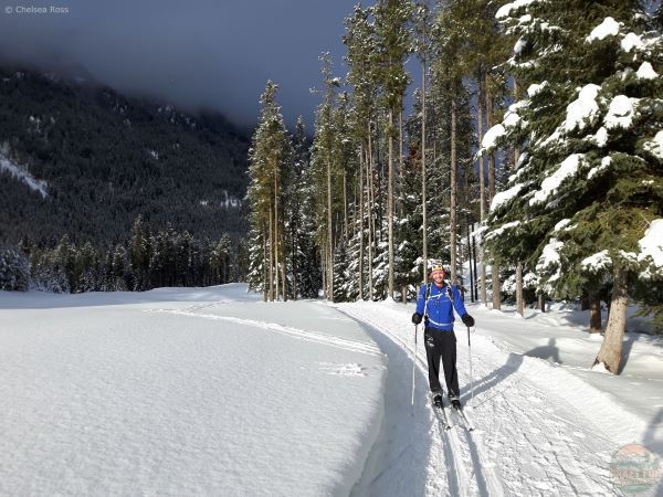 Man cross-country skiing in Panorama.