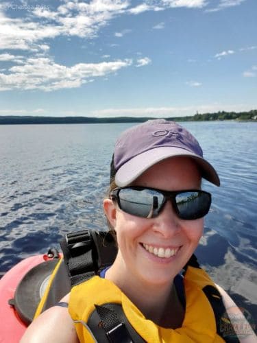 Took a selfie with the lake behind.