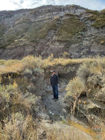 Man standing in the canyon.