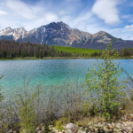 Best Jasper Hikes include Patricia Lake circle hike. The blue-green colour of the water with the mountains behind makes for a spectacular picture.