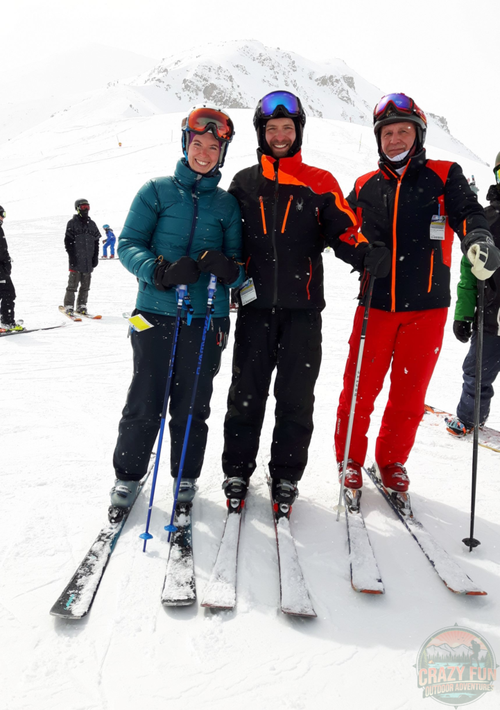 Family quality time at Christmas is downhill skiing in Marmot. I'm in a turquoise jacket to the left, followed by Kris in a red, orange and black coat. Fred is also wearing the same type of coat to the far right. 