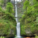 Hikes near Portland includes Multnomah Falls.