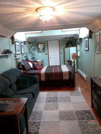 Spend the night at Footloose Caboose after Alberta day trips from Edmonton. 